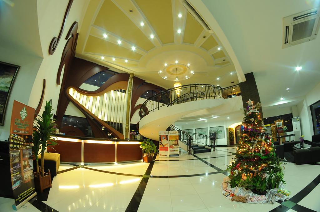 Hotel Swarna Dwipa Palembang Dış mekan fotoğraf