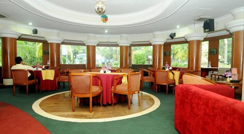 Hotel Swarna Dwipa Palembang Dış mekan fotoğraf